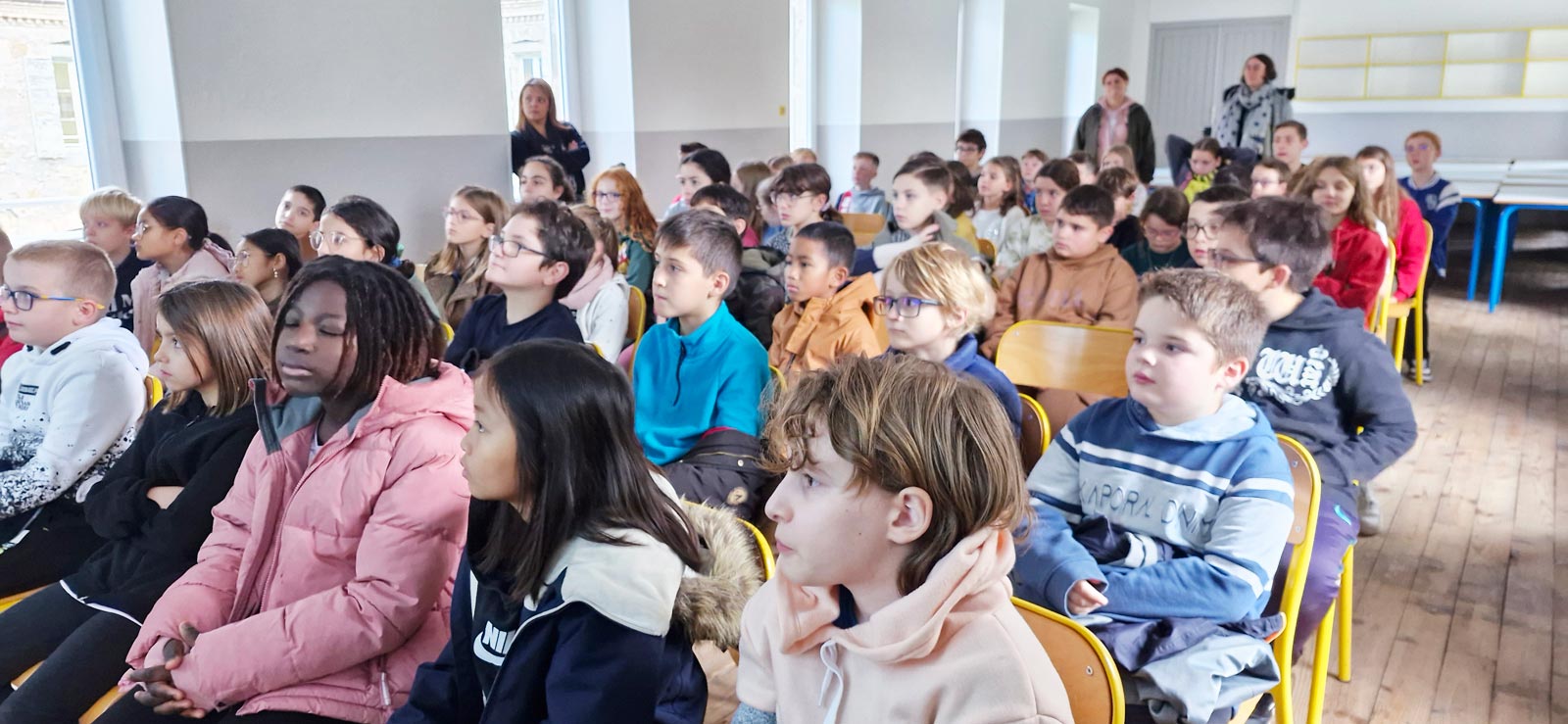 École Privée Sainte-Claire à Annonay 07 Ardèche - Visite du collège NOTRE DAME