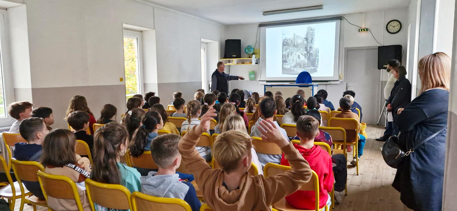 École Privée Sainte-Claire à Annonay 07 Ardèche - Visite du collège NOTRE DAME